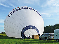 Das Aufrüsten des Ballons kurz vor der Fahrt